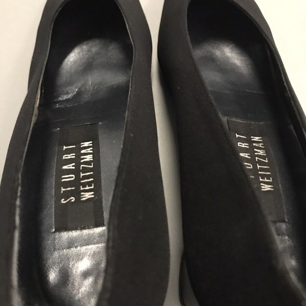 Stuart Weitzman Black Fabric Round Toe Heels - Si… - image 4